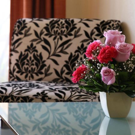 Hotel Plaza Bernal Luaran gambar