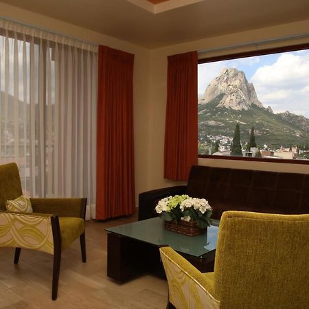Hotel Plaza Bernal Luaran gambar