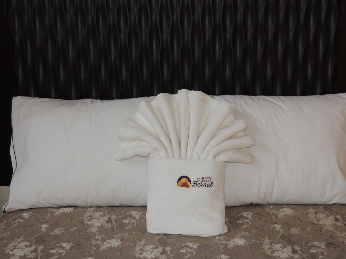 Hotel Plaza Bernal Luaran gambar