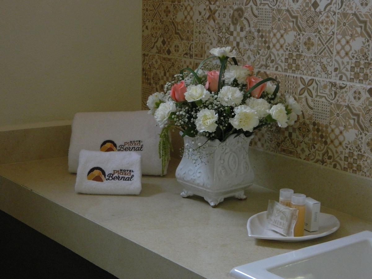 Hotel Plaza Bernal Luaran gambar