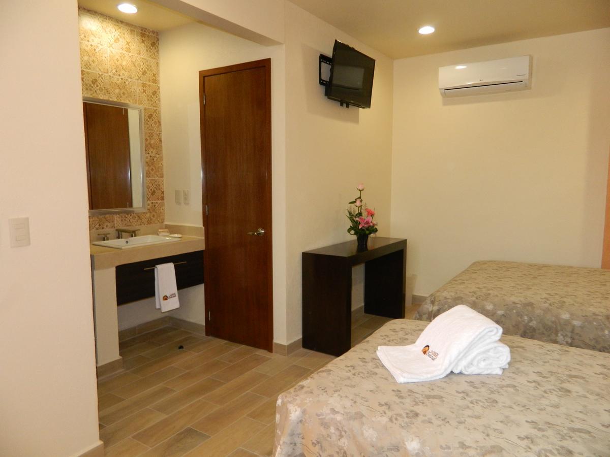 Hotel Plaza Bernal Luaran gambar