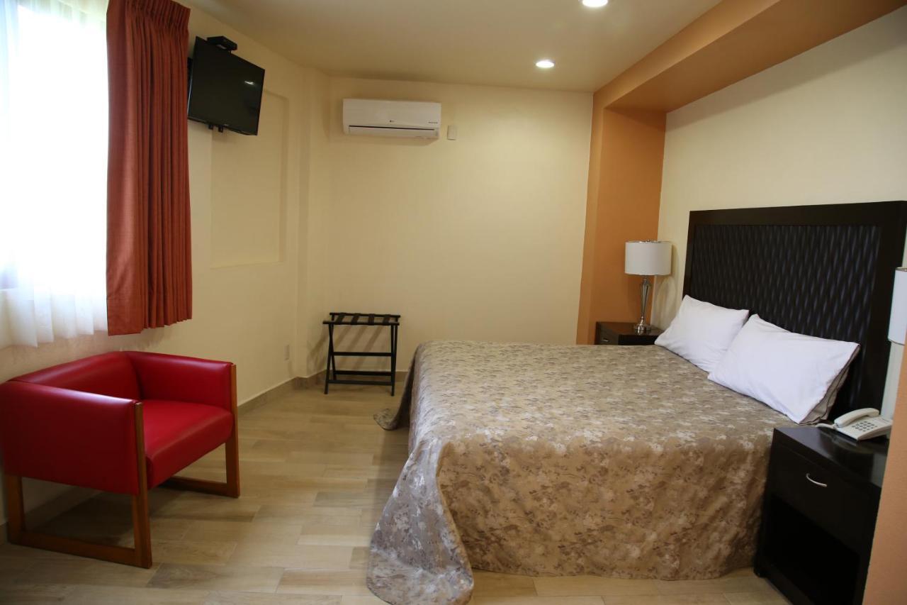 Hotel Plaza Bernal Luaran gambar