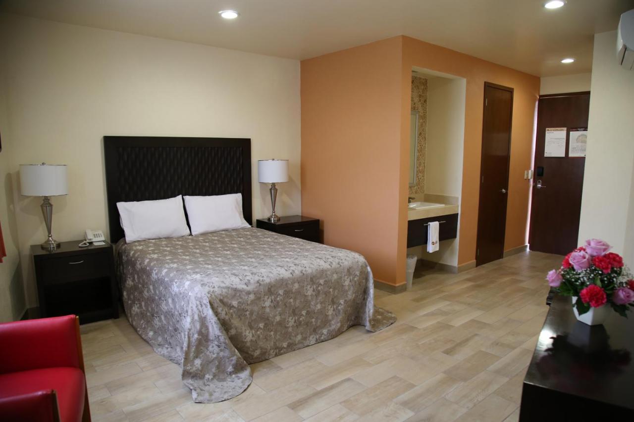 Hotel Plaza Bernal Luaran gambar