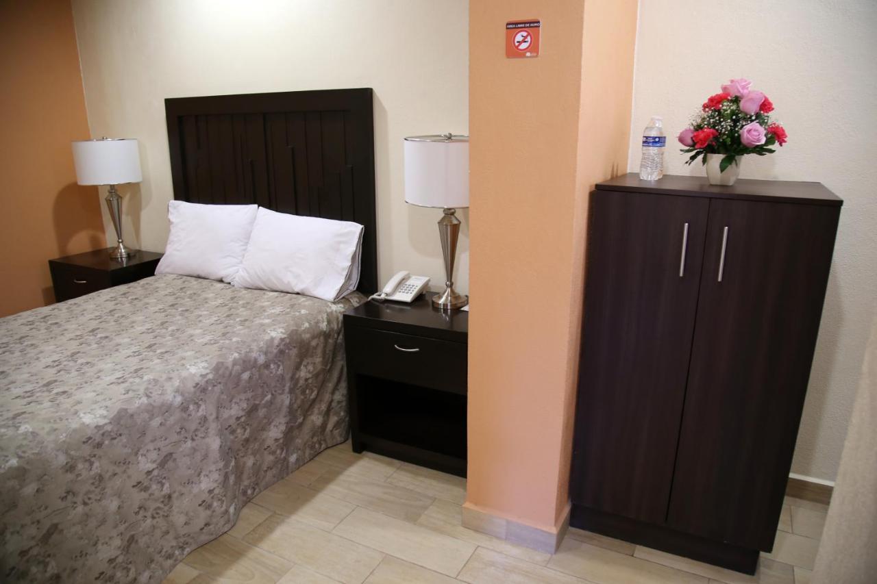 Hotel Plaza Bernal Luaran gambar