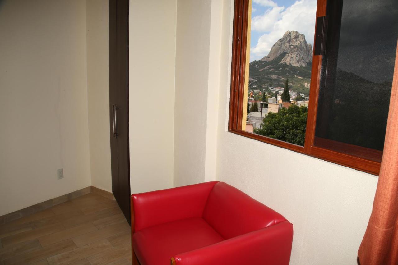 Hotel Plaza Bernal Luaran gambar