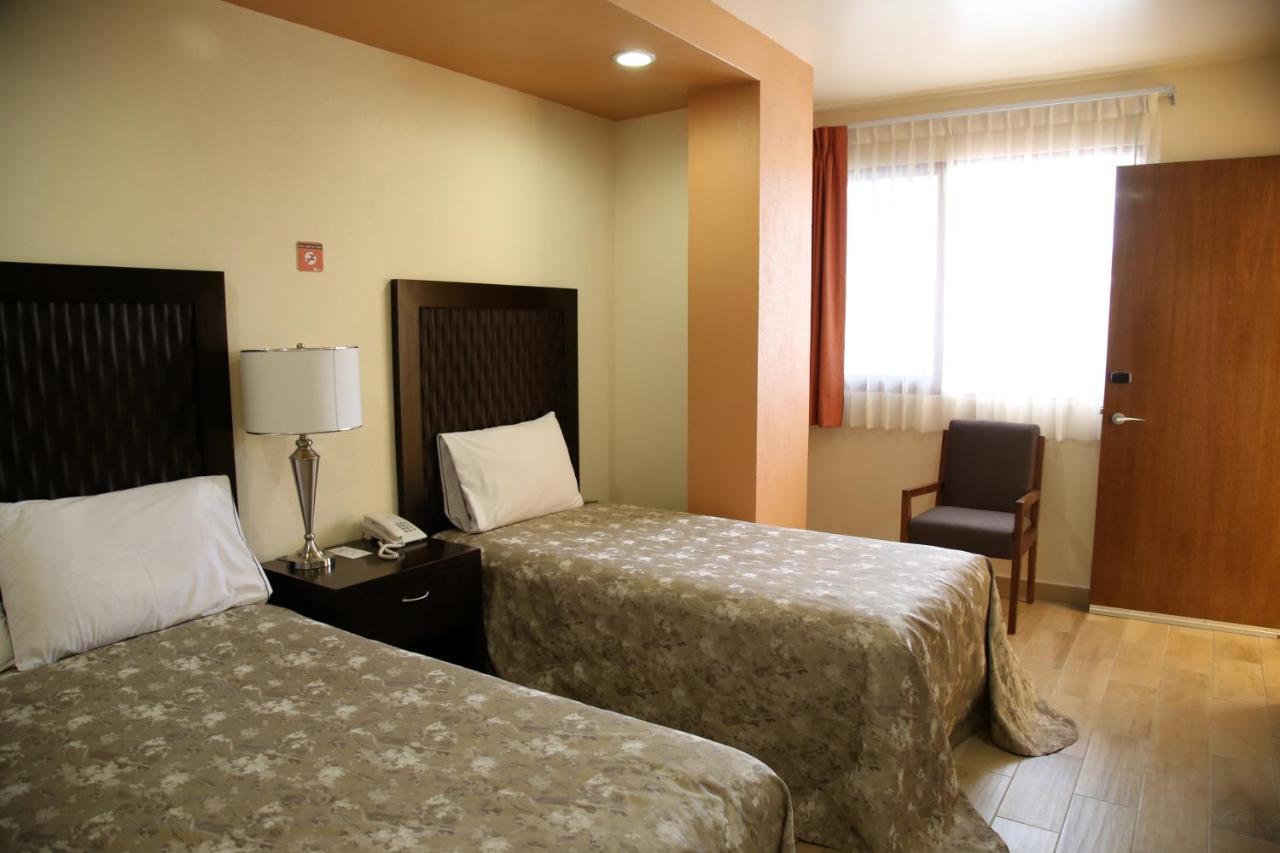 Hotel Plaza Bernal Luaran gambar