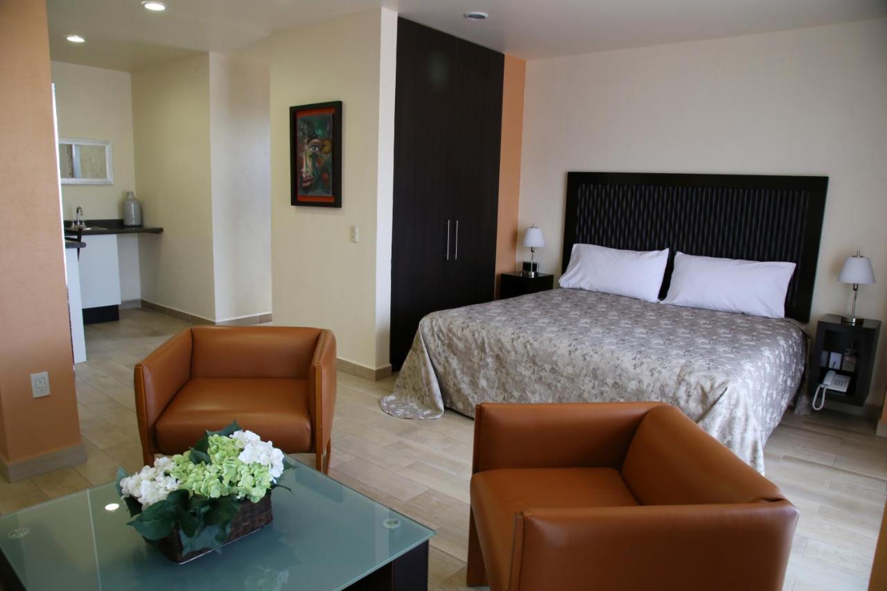 Hotel Plaza Bernal Luaran gambar